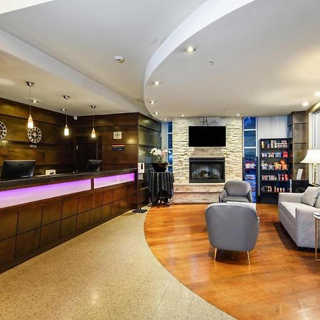 Sandman Suites Surrey - Guildford Bagian luar foto