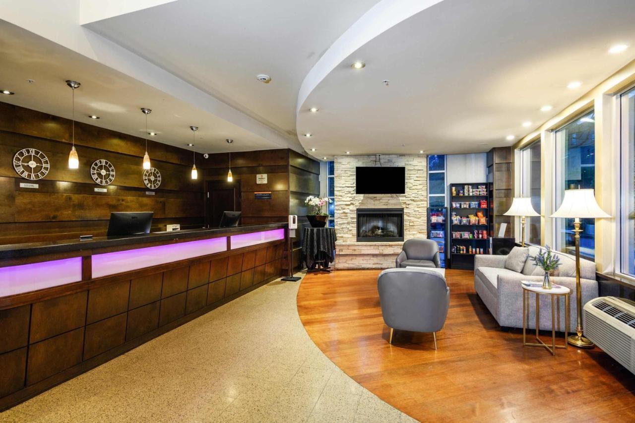 Sandman Suites Surrey - Guildford Bagian luar foto